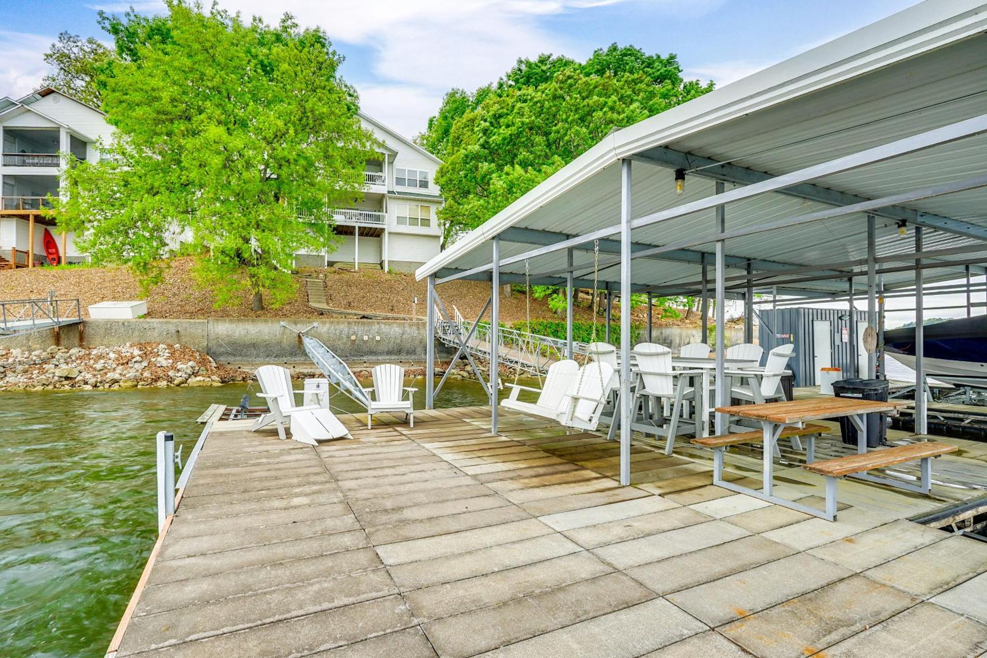 Townhouse With Shared Dock On Lake Of The Ozarks! Eksteriør billede